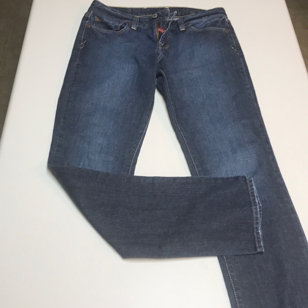 Lucky jeans